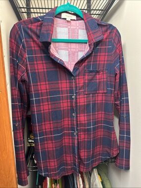 Cozy Plaid Button-Up Shirt in Maroon & Navy